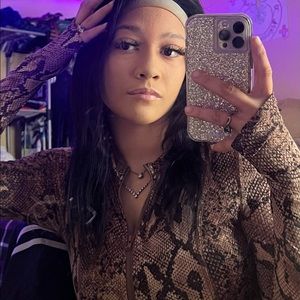 Meet your Posher, Jakayla